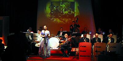 Swing Dance Orchestra auf der Bühne beim Casino Royal 2004